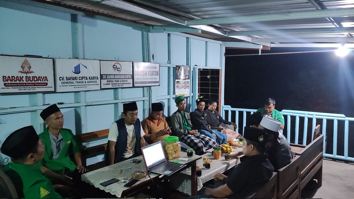 AnsorPacitan's tweet photo. Sosialisasi Akreditasi oleh PC GP Ansor Pacitan di PAC GP Ansor Kecamatan Arjosari, Pacitan

#AnsorBanserPacitan https://t.co/63Dq8huqxp