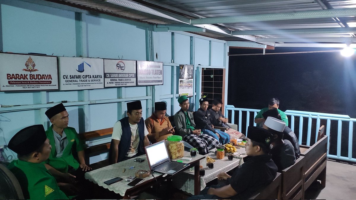 AnsorPacitan's tweet photo. Sosialisasi Akreditasi oleh PC GP Ansor Pacitan di PAC GP Ansor Kecamatan Arjosari, Pacitan

#AnsorBanserPacitan https://t.co/63Dq8huqxp