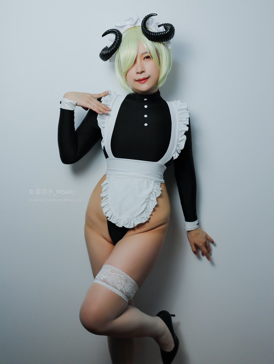 2023年的第一个工作日，肉肉腿的女仆为你加油哦💕

👗：@Waimengshe 
🧦：@Lingerie_00 @Lingerie_0  「秘.羽白」 https://t.co/VAe0Wp5XYB