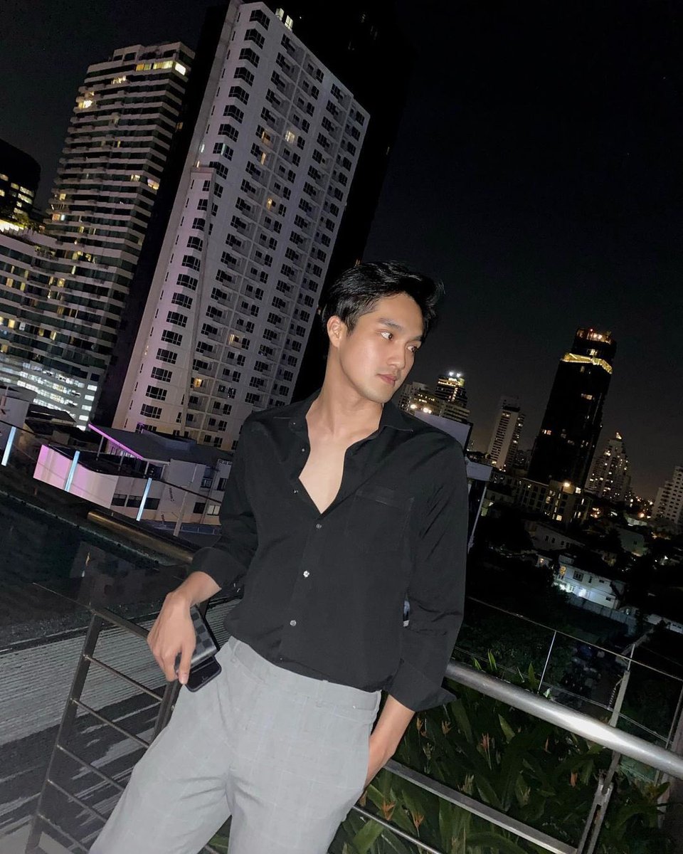 Repost ig : Happy New Year 2023🎉🥳

#tmr_first