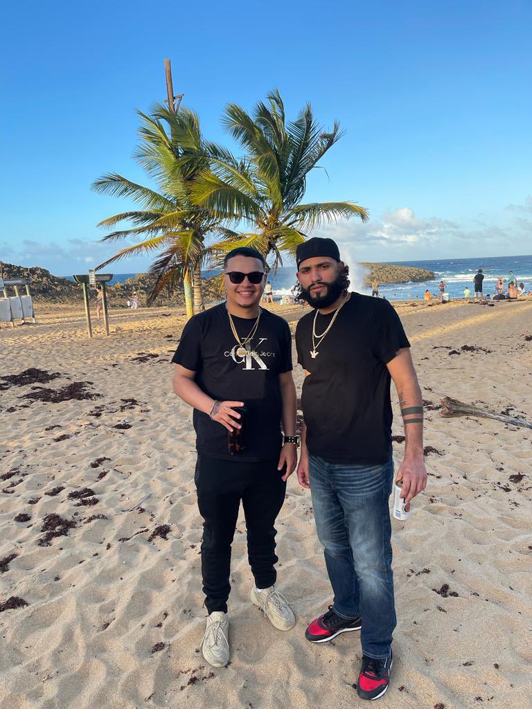 _rickyreyes's tweet photo. “En el Canam voy a buscarte” https://t.co/UQ2Z0P7BC2