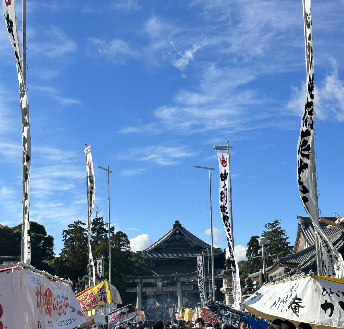DLX_rei's tweet photo. 豊川稲荷参拝中 https://t.co/8ARLevqZDn