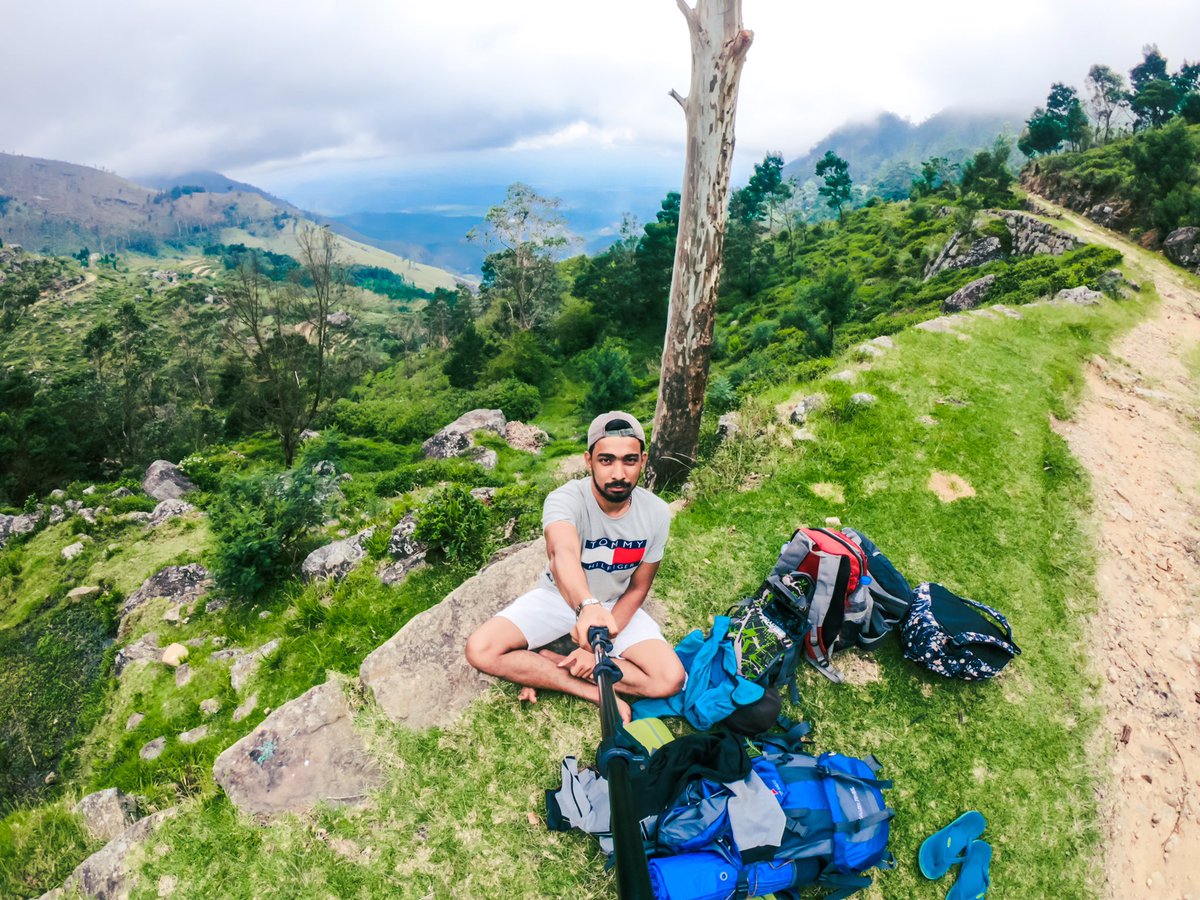 thanuka_prabash's tweet photo. #travelsrilanka #travelphotography #travellover #mountainview #climbing 
#ohiya #devil_stairs #kalupahana #srilankatravel #visit_srilanka
The best view comes after the hardest climb. 
Our great adventure. https://t.co/HynDqoDfjl