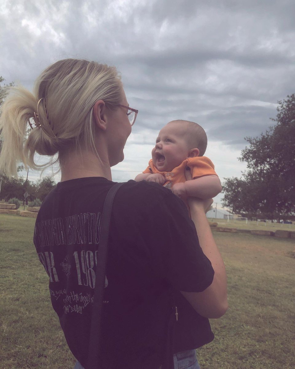 prinpeachy tweet media