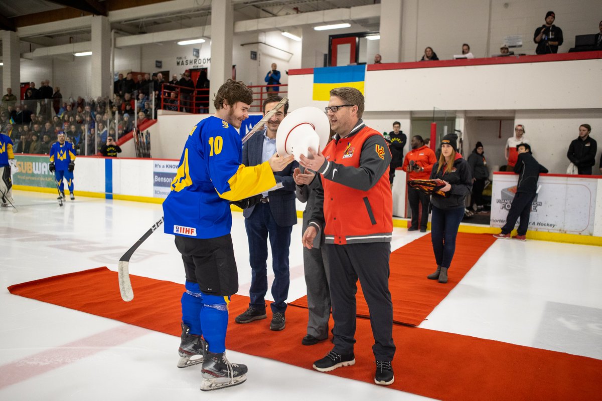 UCalgary Dinos tweet media
