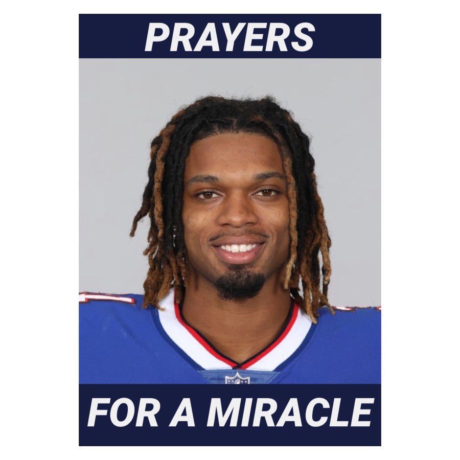 VenerinaCostanz's tweet photo. @jordonr Praying for Damar Hamlin, his family, and his team!! 🙏 https://t.co/zyO2H2ovG2