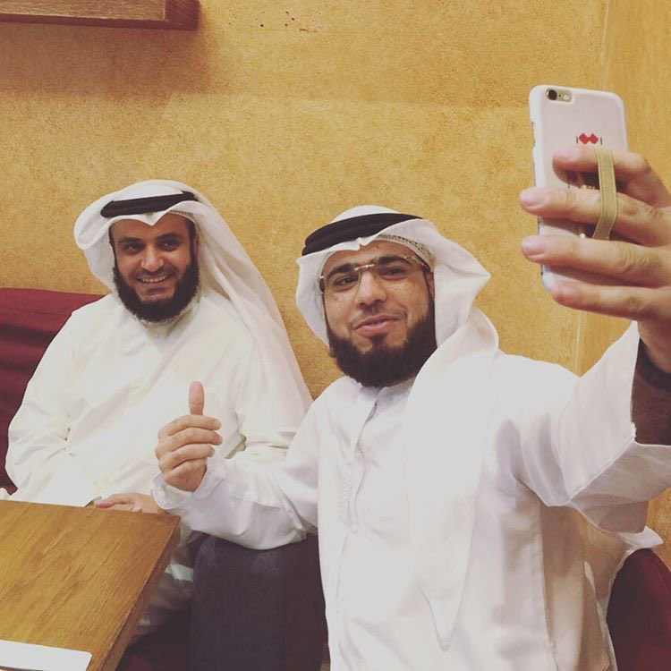 RQ500's tweet photo. اقلب محطات التلفاز استوقفني لقاء العفاسي على الراي بعد نص س من سماع هالكائن شعرت 🤢 و🤮 بما يحمله من سواد قلب وحقد وتدليس على الاخوان وحماس وصفهم بالدواعش وبالمعتزله والخوارج والباطنية والمنافقين والتقيه وو..
 الا وصف اليهود طبعًا هو لا يجرؤ على ذلك خوفاً من اولياء نعمته https://t.co/33Qw2gs6Ug