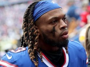 NFL fans know #BuffaloBills Safety, #DamarHamlin is in critical condition, thankfully stable vital signs &amp; waging a brave battle for life. As a board member of <a href="/NFLPlayersInc/">NFL Players Inc.</a>, am asking all to pls join in prayer &amp; give privacy to his friends &amp; family at this vulnerable time.❤️