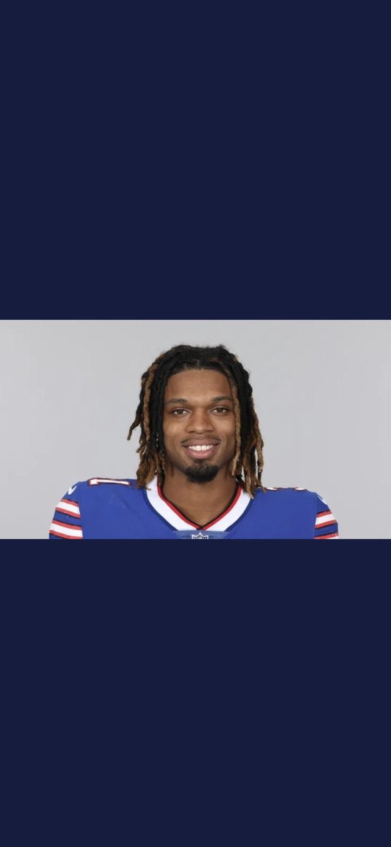 EdwardsVaris's tweet photo. Father please be with this young man and his family I’m praying for you brother 🙌🏾🙌🏾🙏🏾🙏🏾🙏🏾💪🏾💪🏾You got this Damar https://t.co/8mDGmi9chp