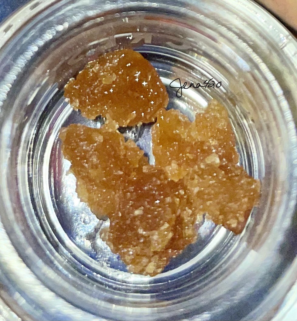 _jena4n's tweet image. This strain is #C99 aka #Cinderella99 live sugar. 
Delicious and great head high 
🌱🍯🔥💚😙💨