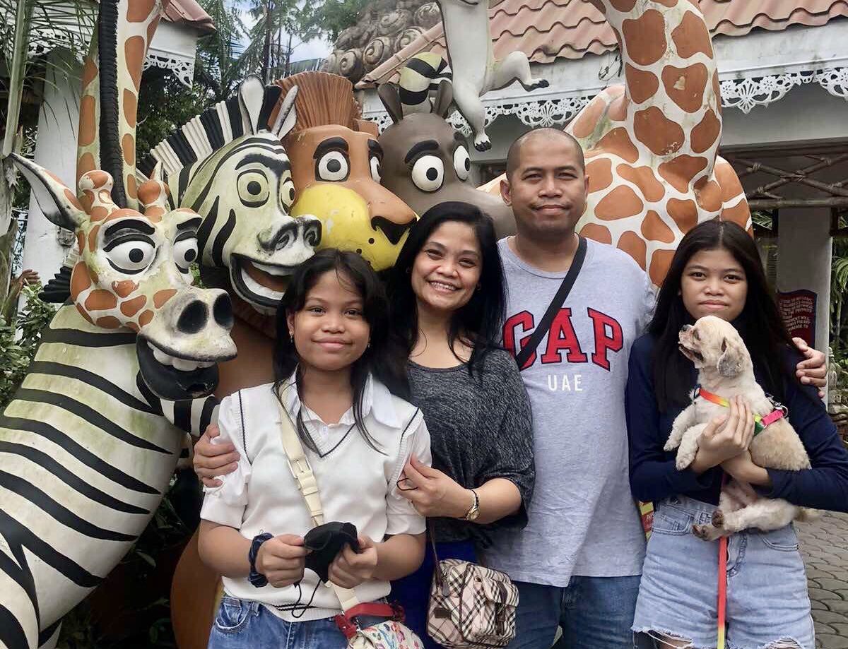 iamjecramos's tweet photo. Happy New Year! https://t.co/CU873upu09