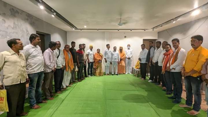patil_ramdas's tweet photo. काल माहूर जिल्हा नांदेड येथे कार्यसमिती आढावा बैठक शक्तिप्रमुख, बूथ प्रमुख आणि मोर्चा आघाडी चे पदाधिकारी उपस्थित होते🙏
जय भाजपा 🚩
#NarendraModi #JPNadda #AmitShah 
#DevendraFadnav #Hingoli #hingoliloksabha 
 #hadgaon #KINWAT 
#BJPhingoli #ramdaspatilsumthankar https://t.co/tgNQ2aVVqE