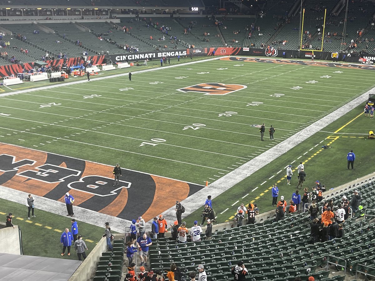 jimvickersjr's tweet photo. What started out as a game with very high expectations from two of the best teams in the league turned out to be one of the saddest games I’ve ever seen.  We sat in The Jungle not totally clear on what was going on but we knew it wasn’t good. https://t.co/iT6JDSVYfW