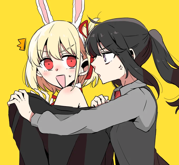 「露出が多すぎます!」 