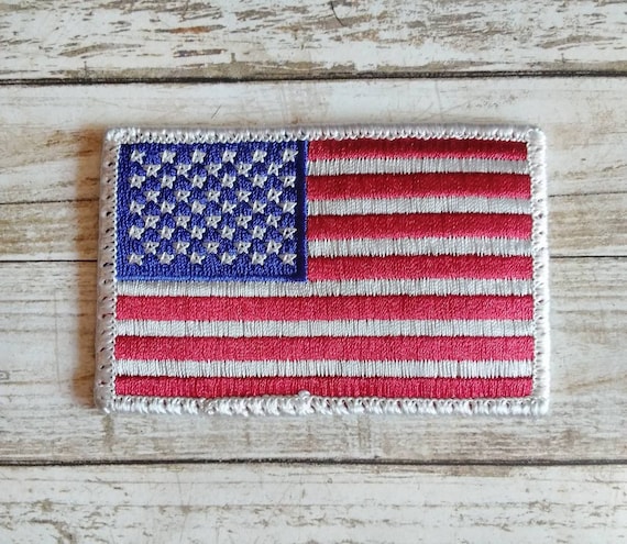 MissKimKnows's tweet photo. American Flag Patch, Flag Patch, Iron on Patch, https://t.co/Zsg5feKeqH #americanflag #americanflagpatch #flagpatch #irononpatch #sewonpatch @etsymktgtool https://t.co/KW6vJNtiPx