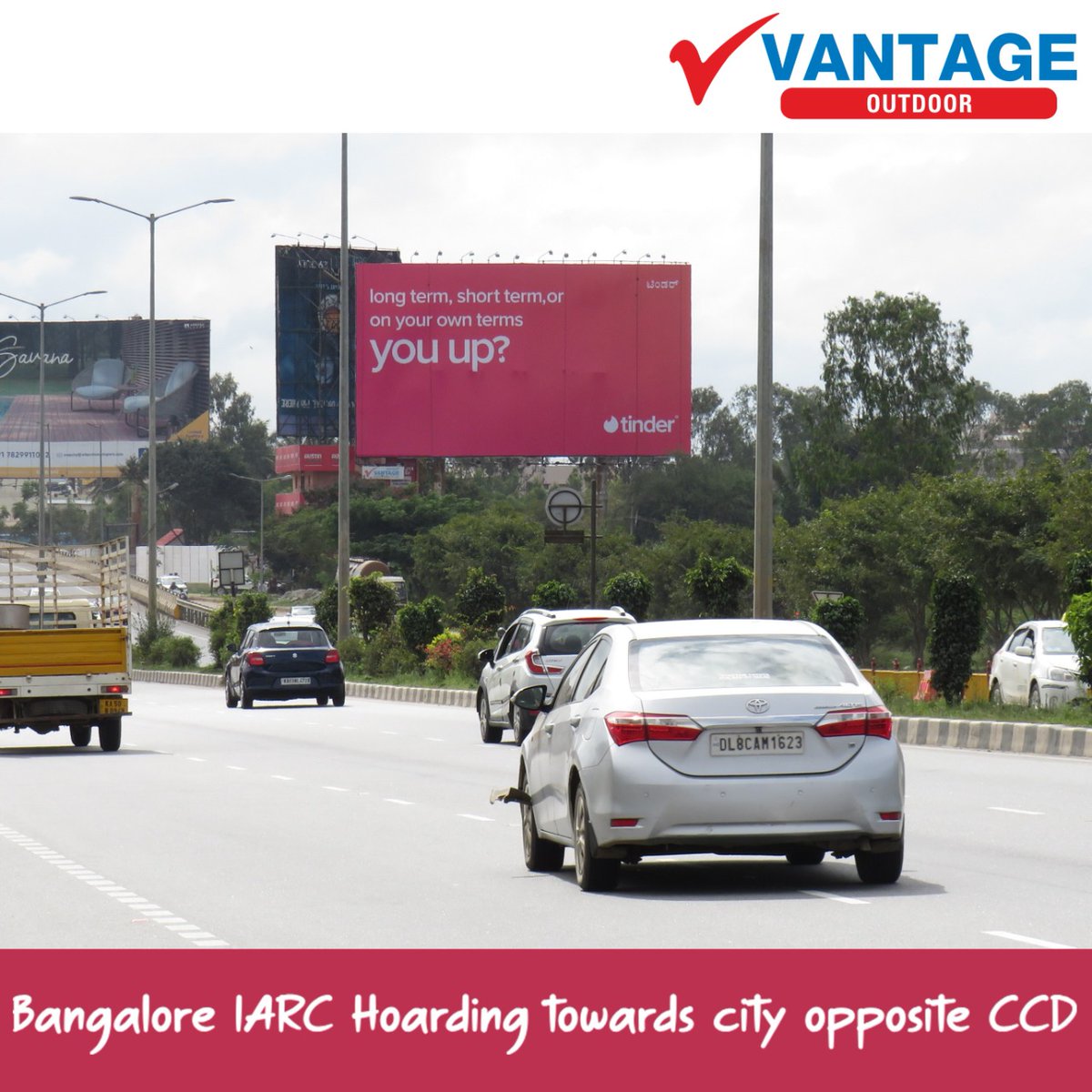 VantageOutdoor's tweet photo. Bangalore IARC hoarding towards city opposite CCD for booking ☎️9500005749 or 🌐https://t.co/R3ctqNYs0X

#outdooradvertising #advertising #hoarding #ooh #billboard #iarc #bangalore #tinder #hoardings #marketing #business #outdoormedia #billboards #outofhome #advertisingdisplay https://t.co/t6tLk0JR4r