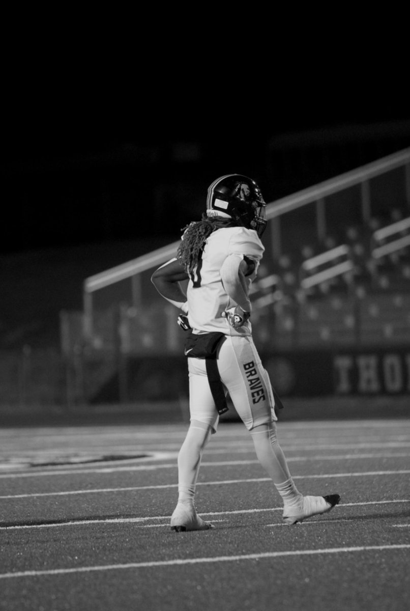 DevariousR's tweet image. Sophomore Highlight!! 👨🏽‍🍼
Click the link below @CoachAirCoryell @nucsports @Rivals @247recruiting @UCF_Football 

hudl.com/v/2KAQN4