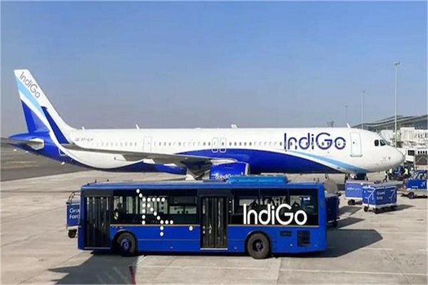 JagbaniOnline's tweet image. ਥਾਈਲੈਂਡ ਜਾ ਰਹੀ Indigo ਦੀ ਫਲਾਈਟ &apos;ਚ ਆਈ ਤਕਨੀਕੀ ਖ਼ਰਾਬੀ, ਏਅਰਪੋਰਟ &apos;ਤੇ ਵਾਪਸ ਹੋਈ ਲੈਂਡ
jagbani.punjabkesari.in/business/news/…
#Thailand #Indigoflight #Technicalfault #DelhiAirport
