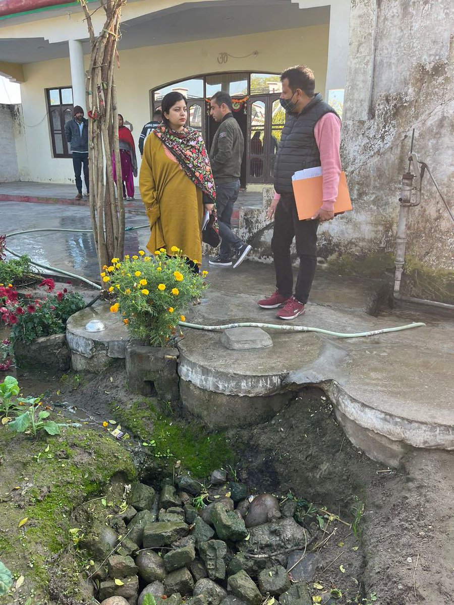ddrsjammu's tweet photo. ODF+ villages on ground inspection today at Block Mandal Phallian and Marh, Distt Jammu by Dep Director Sanna Khan, ACP Nighat Alam and Field Officer Sania Haq khan. https://t.co/yjtvVKtQZ2