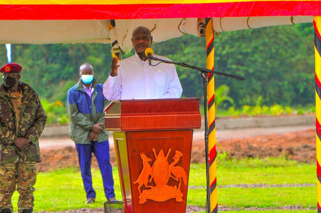 AidaNamaganda's tweet photo. "On crime, I want to assure Ugandans that there is no terrorist or criminal group that can defy the combined strength of the UPDF, Ug Police, intelligence  services, Uganda Prison Services, Ugandan  Wildlife Authority &amp;  the popular vigilance of the people." - President Museveni https://t.co/vThNT71mDV