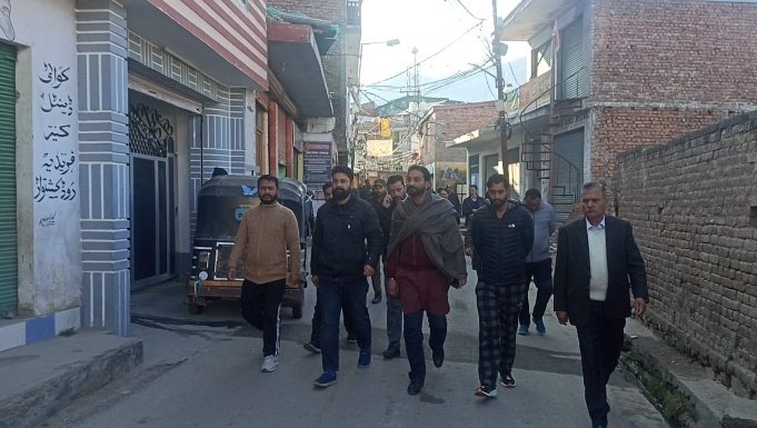 maneshwar00's tweet photo. राजौरी के ढंगरी कांड के विरोध में  सनातन धर्म सभा किश्तवाड की और से पूरे शहर में पेदल मार्च निकाला गया। 
भारत माता की जय https://t.co/XtUcnlFzcG