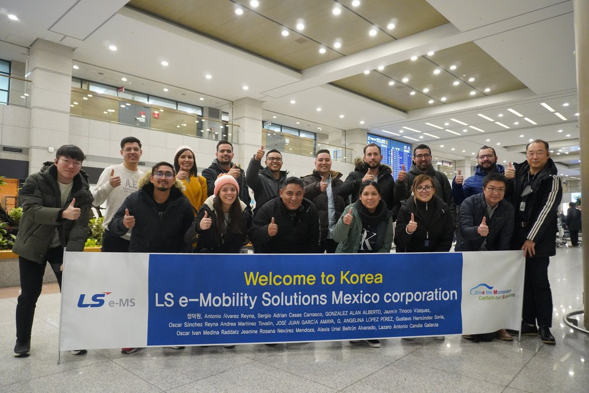 LS_eMS's tweet photo. On December 30, 13 Mexican employees visited Korea. The new colleagues will be trained at the Korean headquarters for 3 months. 

Alan, Sergio, Antonio, Jazmin, Oscar Sanchez,  Andrea, Juan, Angelina, Gustavo, Oscar Medina, Jeanine, Alexis, Lazaro.

Please welcome everyone! https://t.co/pOAKkTgKl2