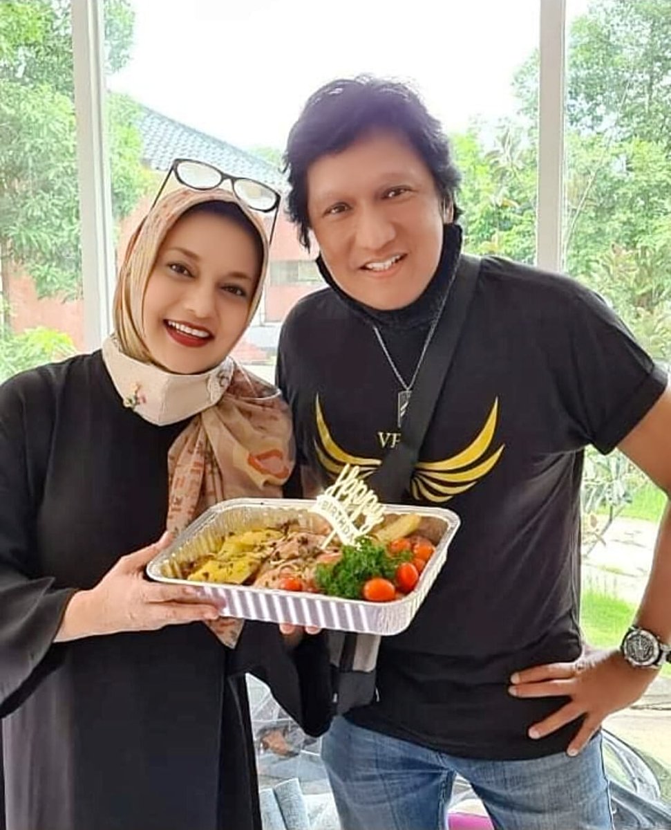 Yuk kembali baking dan cooking, agar senantiasa dicinta suami serta anak-anak (insya Allah segera dua mantu dan cucu-cucu): Marissa Haque Ikang Fawzi