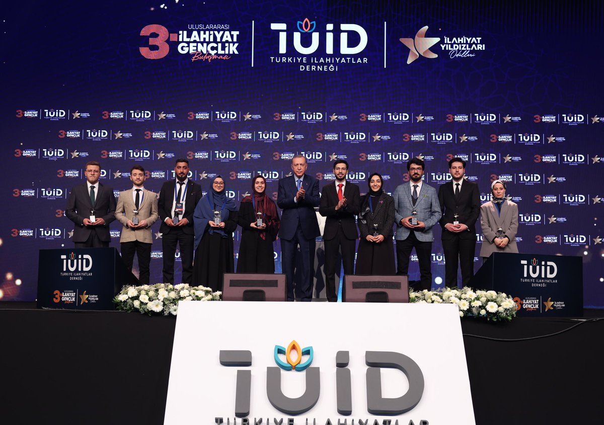 iyodul's tweet photo. İlahiyat Yıldızları 💫 

30.12.2022 ✔️ https://t.co/nkXBHuxH6D