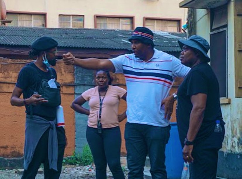 adeoshinslim's tweet photo. #Orah Lonzo Nzekwe knows exactly what he wants from each shot! #filmmaking 🇨🇦🇳🇬#Adeoshin https://t.co/VyEhGJ9dMI