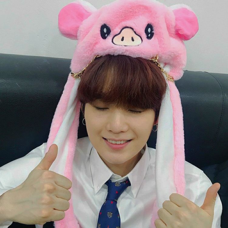9793PICS's tweet photo. 🐷🐷 https://t.co/k2rHNFeUY1