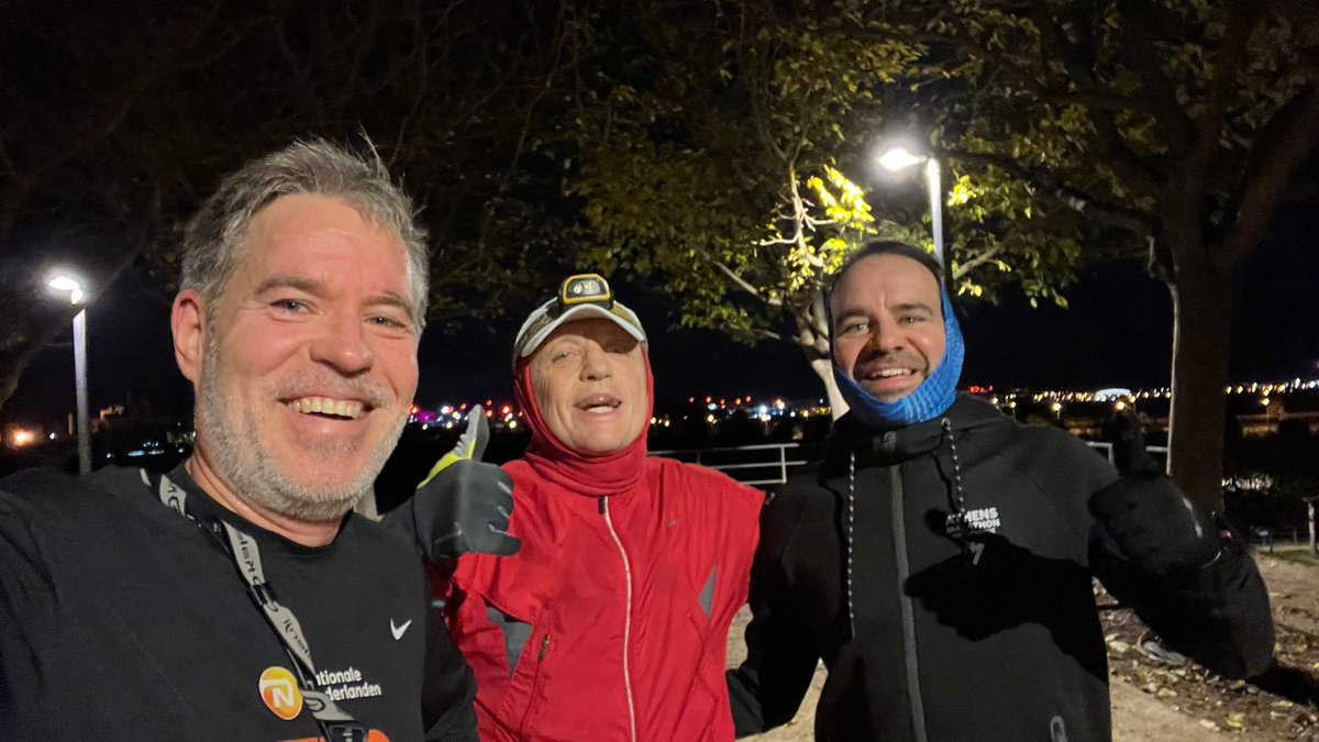 DrinkingRunners's tweet photo. Buenos días!
#JoinEarlyFrikiRunning seguimos y van…
#Run4Fun sin legañas. https://t.co/X2KDCPsCFC