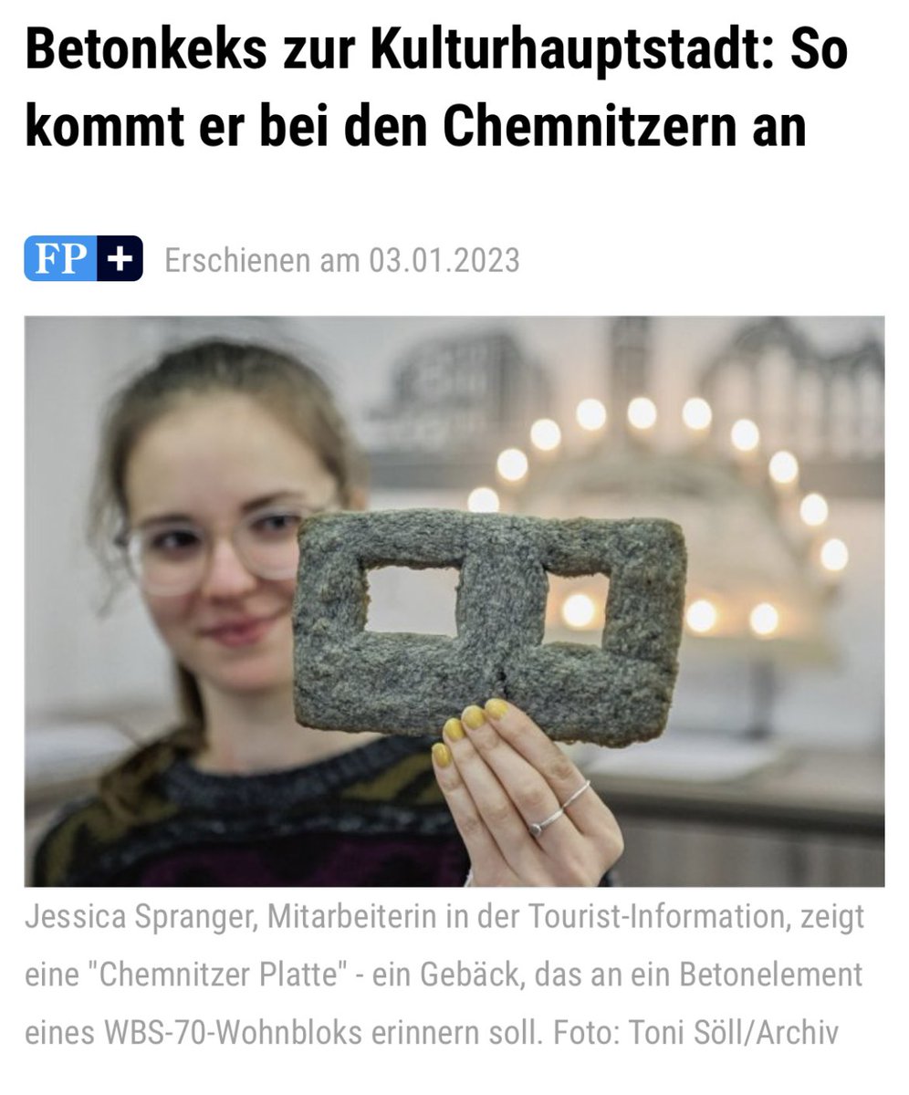 CarolinJuler's tweet photo. @Stadt_Chemnitz ft. @remarxeu? Ich hoffe, das ist ein schlechter Scherz(keks). #chemnity https://t.co/cPPKfnHA3h