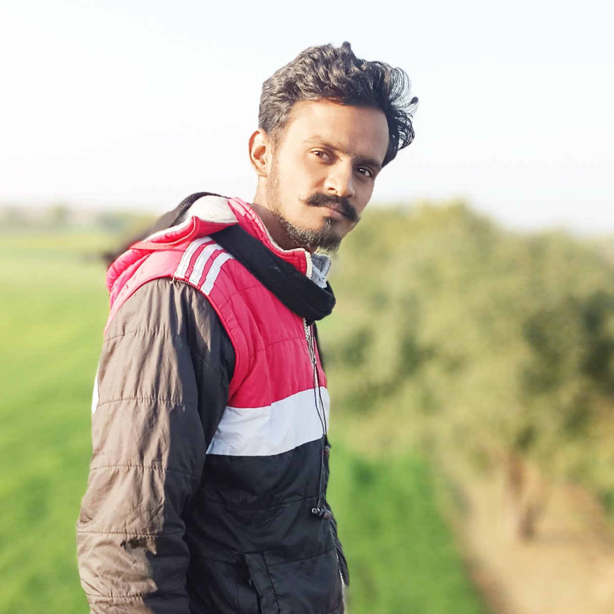 nmali1995's tweet photo. #NewProfilePic https://t.co/ijPTLfU1O9
