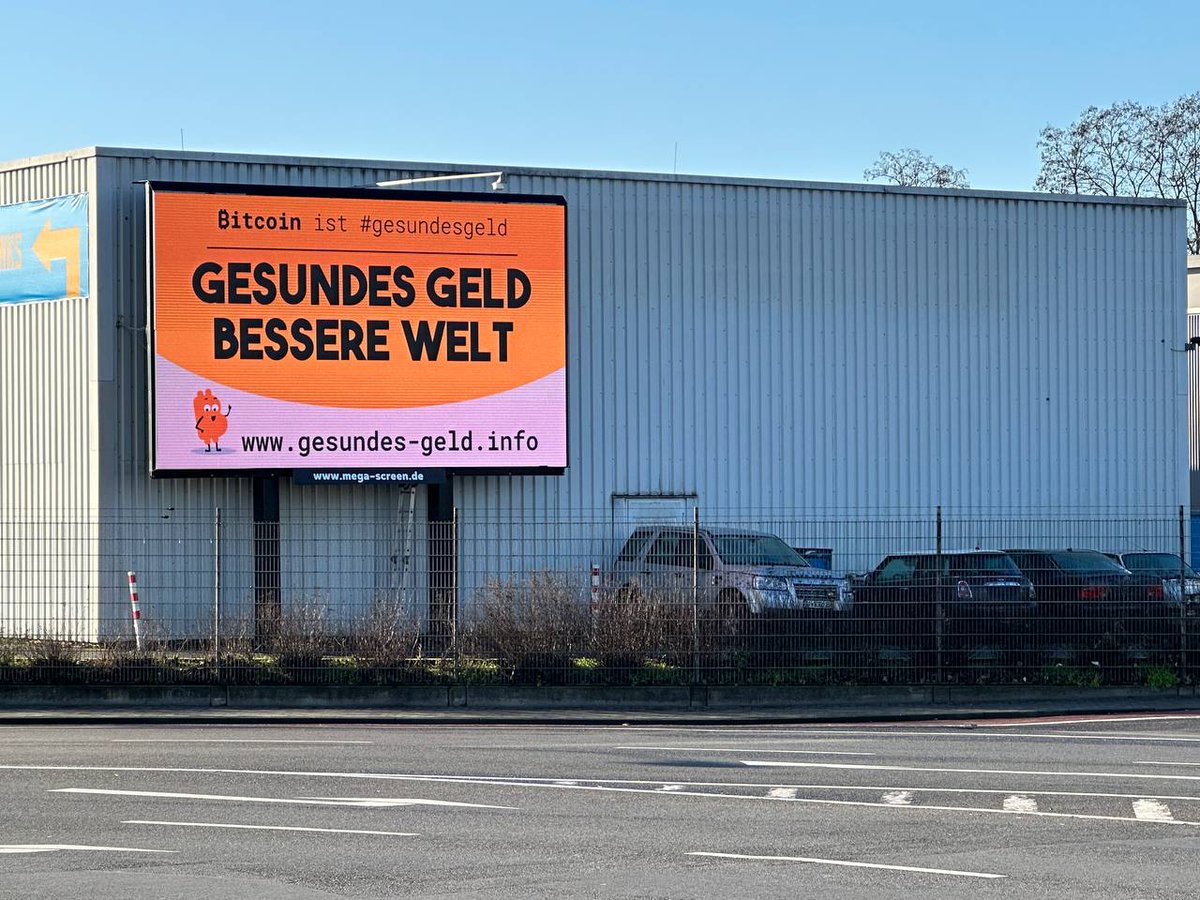 der_Frie's tweet photo. #bitcoin #gesundesgeld @darmstadt https://t.co/QaRC1Hb1uE