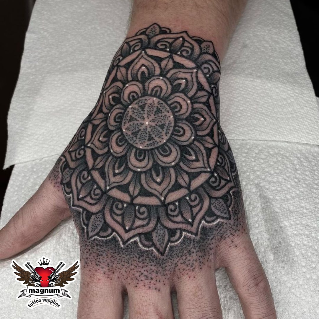 MagnumTattoo's tweet photo. Cool hand tattoo from Kristopher Taylor made with #magnumtattoosupplies π
.
.
#tattoo #handtattoo #mandalatattoo #tattooideas #dotworkers #dotworktattoo #ornamentaltattoo #blackworktattoo #explorepage #tattooart #tattoos
Instagram: kristophertaylor13 π https://t.co/P6nUXKReRW