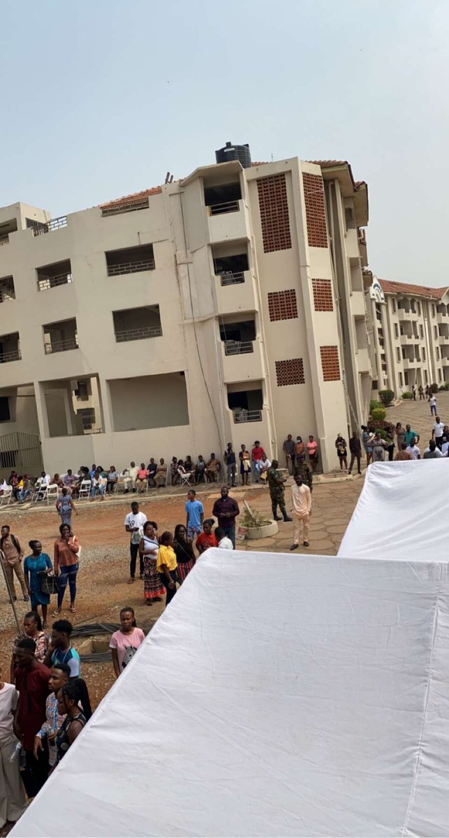 univers1057fm's tweet photo. UG: This is the situation at the Evandy Hostel as management of the hostel begins manually accepting the applications of first year students.
#UniversNews https://t.co/LN1U6eZfCh