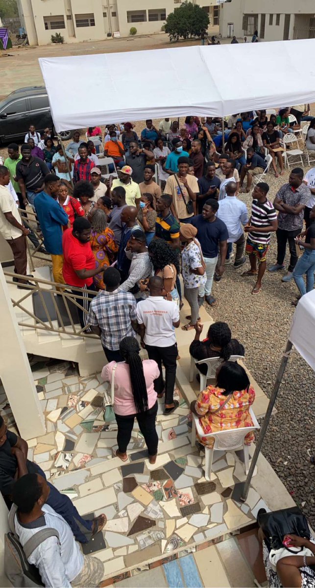 univers1057fm's tweet photo. UG: This is the situation at the Evandy Hostel as management of the hostel begins manually accepting the applications of first year students.
#UniversNews https://t.co/LN1U6eZfCh
