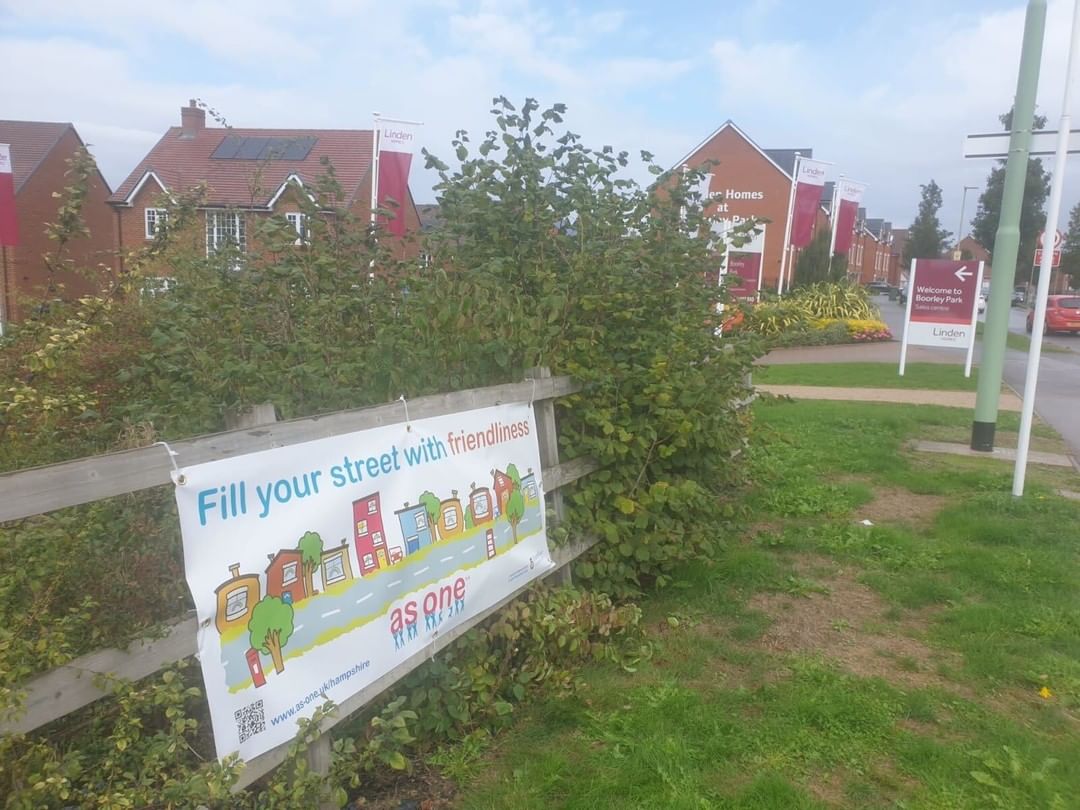 asoneukcampaign's tweet photo. We are very happy to see our banners around the #UK, including:

✔️ Birmingham
✔️ Hampshire
✔️ Worcestershire
✔️ Dudley
✔️ Walsall
✔️ Bournemouth
✔️ Christchurch
✔️ Poole

Send us a photo to be featured on our social media!

Find out more:

https://t.co/bBih1Kvts1 

#BizHour https://t.co/Pw84dRWL9U