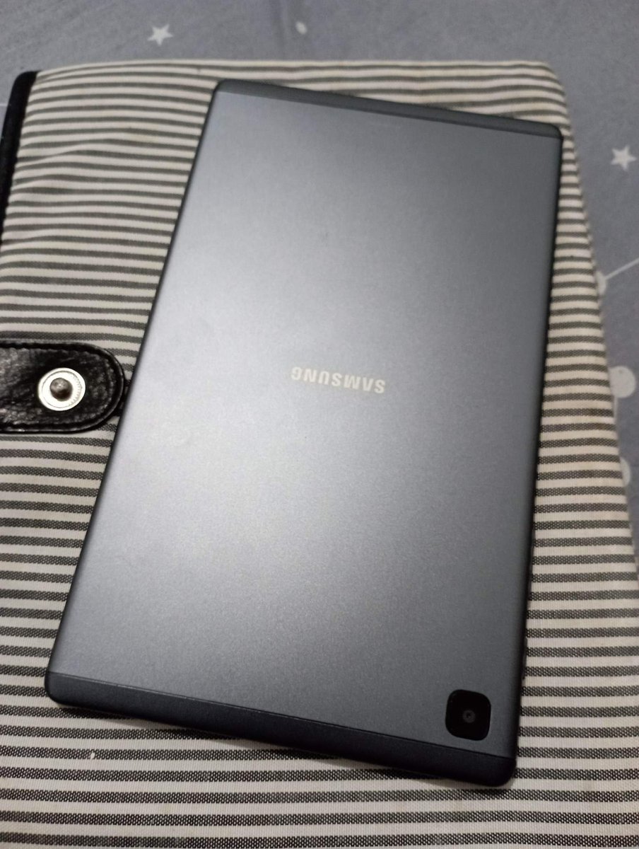 hyckbuys's tweet photo. re-post ulit !

will be doing a 50 pesos gcash giveaway once this tablet is sold. 

Samsung Galaxy Tab A7 Lite
— 32GB storage, 3GB RAM
— Great for online classes and streaming services 
— battery can last up to 10 hours with continuous use

(++) https://t.co/VifwORqYfi