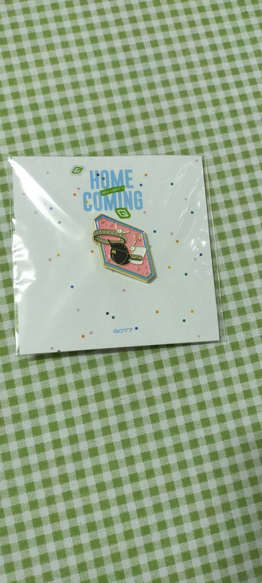 pampam061997's tweet photo. [พร้อมส่ง] พิน แจ็คสัน  GOT7 【HOMECOMING】 2022 FANCON
OFFICIAL MERCHANDISE 
💚450รวมส่ง 
📥ใครสนใจเดมนะคะ
#ตลาดนัดอากาเซ่ #ตลาดนัดกัซ #ตลาดนัดgot7 #Jackso #got7 #JacksonWang https://t.co/fWBmLpxmqz