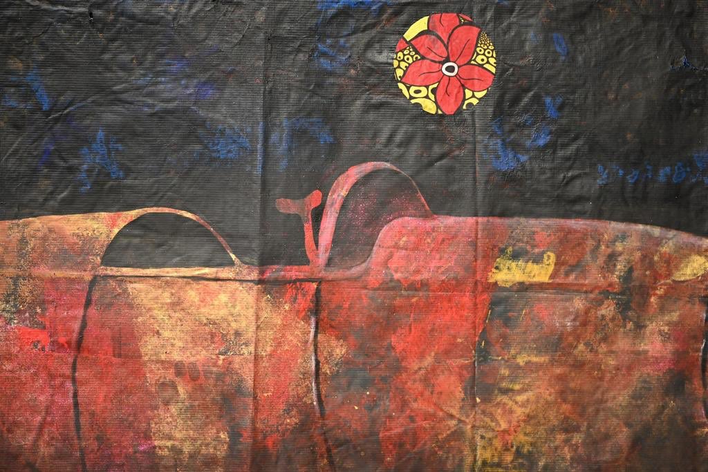 TMB_CD's tweet photo. Venez admirer les œuvres de Catheris Mondombo à #Kinshasa, au Monde des Flamboyants et à l’Espace Texaf Bilembo jusqu’au 31/01/23. 2 autres #artistes l’accompagnent, Thonton Kabeya &amp; Rachel Malaïka. Découvrez aussi le livre qui leur est consacré #Weyrich #MadeInCongo #Congo #RDC https://t.co/Ih6z43ZMHG