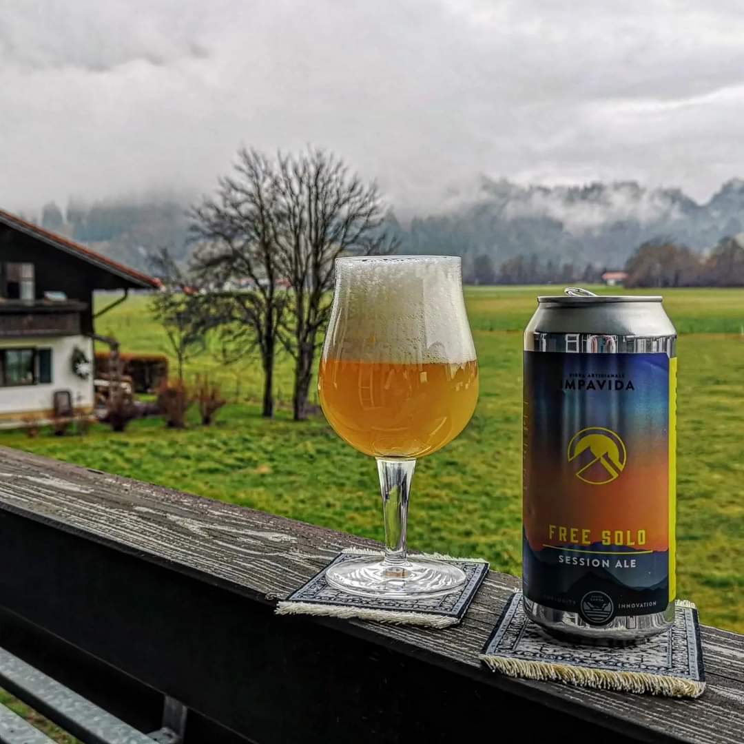 brunnenbraeu's tweet photo. Birra Artigianale Impavida - Free Solo - Session Ale (***) 3,5%

#beerwithaview #beeronthecarpet

#impavida #birraartigianaleimpavida #freesolo #sessionale https://t.co/ih8P1cS9Vd