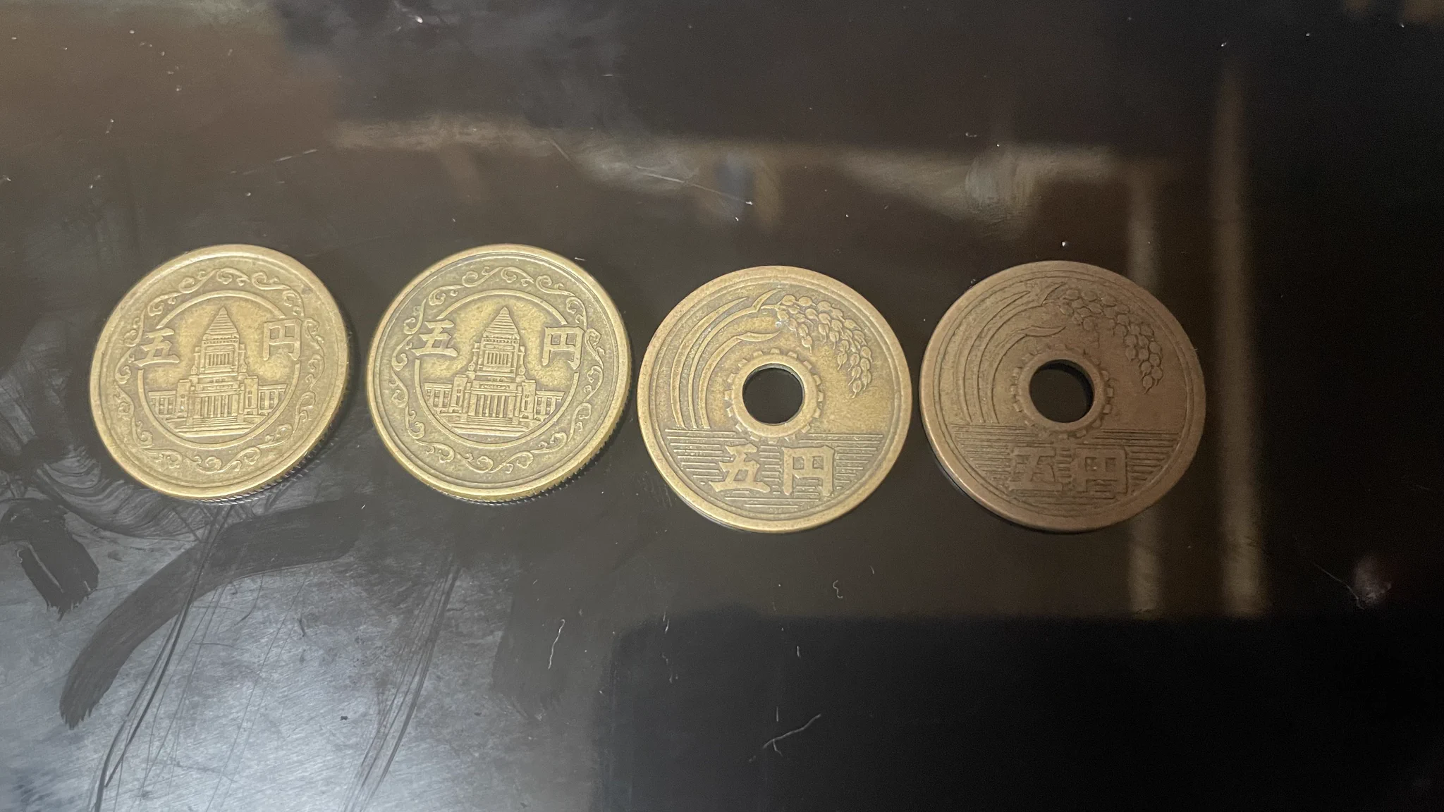 昭和32年は持ってないけど昭和23年24年25年と39年ならあった。  