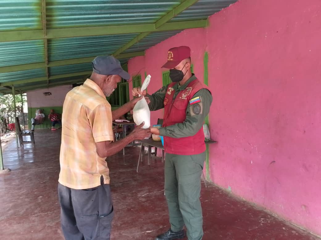 Somos Centinelas de la @GNB_Pueblo Garantes de la Paz, la Seguridad y el Bienestar Social del Pueblo de Venezuela 🇻🇪
#3Ene|🇻🇪 
#PazYConvivencia