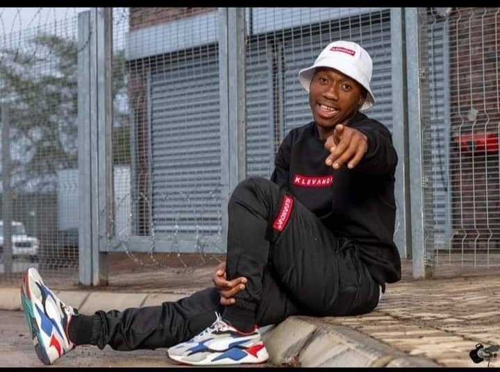klevanovaWear's tweet photo. @fredtheinvestor I am pushing this brand. You can get more info on DM or 072 493 9754 https://t.co/gL2Hql6Lpi