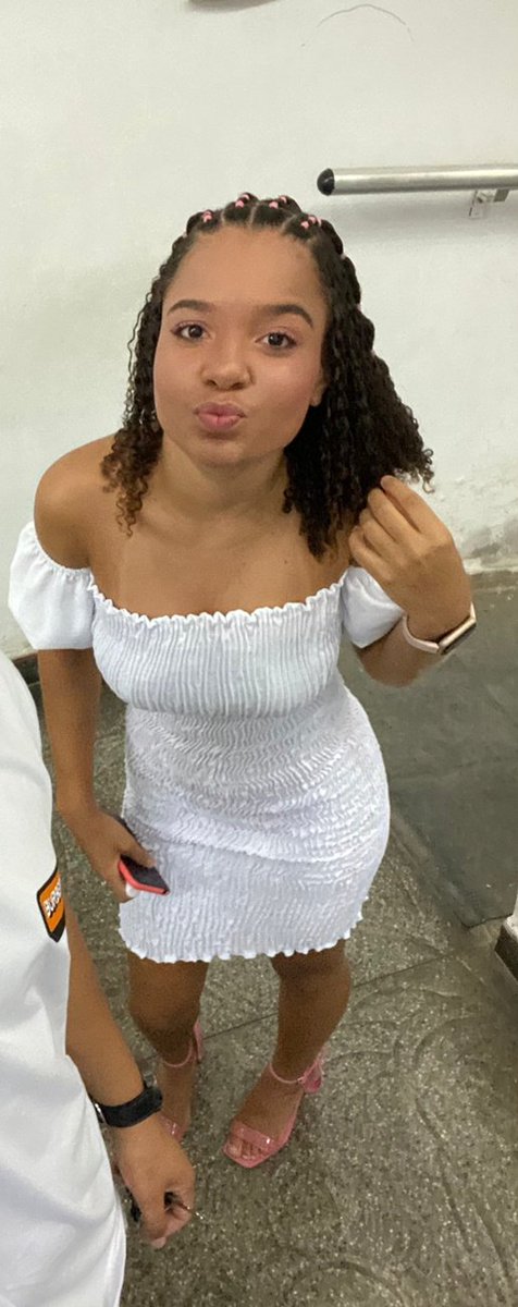 Olá meu nome é Thayna, tenho 16 anos, moro em belford rx,no momento preciso muito de um trabalho, tenho disponibilidade total e horários, caso alguém saiba de algo me indiquem por favor, pode ser qualquer trabalho, Grata! tenho experiências,faço qlqr coisa q precisarem.. RT❤️✅