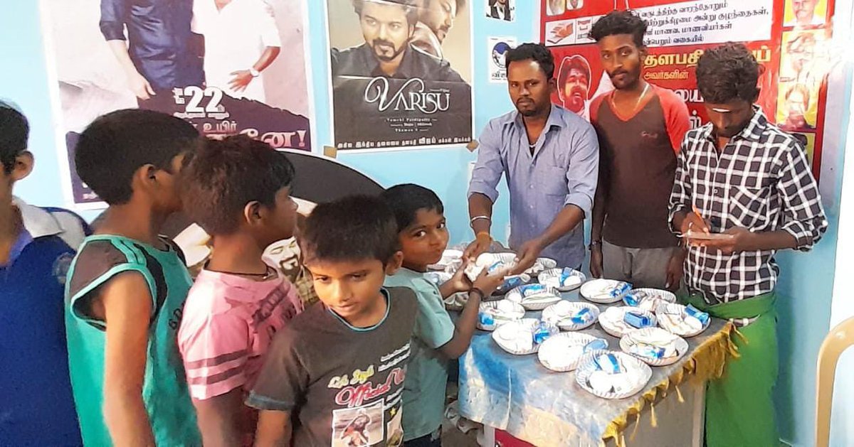 TVMIoffl's tweet photo. தளபதி @actorvijay அவர்களின் உத்தரவின்படி,

• தஞ்சை மாவட்ட வர்த்தக அணி தலைமை தளபதி விஜய் மக்கள் இயக்கம் சார்பாகவும்,

• தஞ்சை தெற்கு மாவட்ட தலைமை தளபதி விஜய் மக்கள் இயக்கம் சார்பாகவும்,

• தஞ்சை மாவட்ட தொண்டரணி தலைமை/திருவிடைமருதூர் ஒன்றிய தொண்டரணி தலைமை (1/2) https://t.co/UjopoOLdSI
