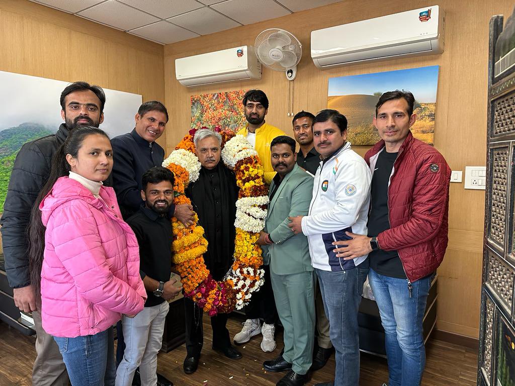 The past 2years were amazing as me and my forest officers won multiple medals, made several records and the support from our department was great. Today we met HOFFO Sir and had discussed on various topics. It was a great pleasure meeting them.Their blessings are always with us.