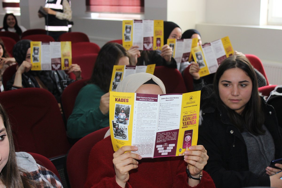 khacomtr's tweet photo. NEVÜ Gülşehir SBMYO Öğrencileri “KADES” Uygulaması Hakkında Bilgilendirildi

https://t.co/Mo7ngDEXyM https://t.co/hqyt7iBrAL