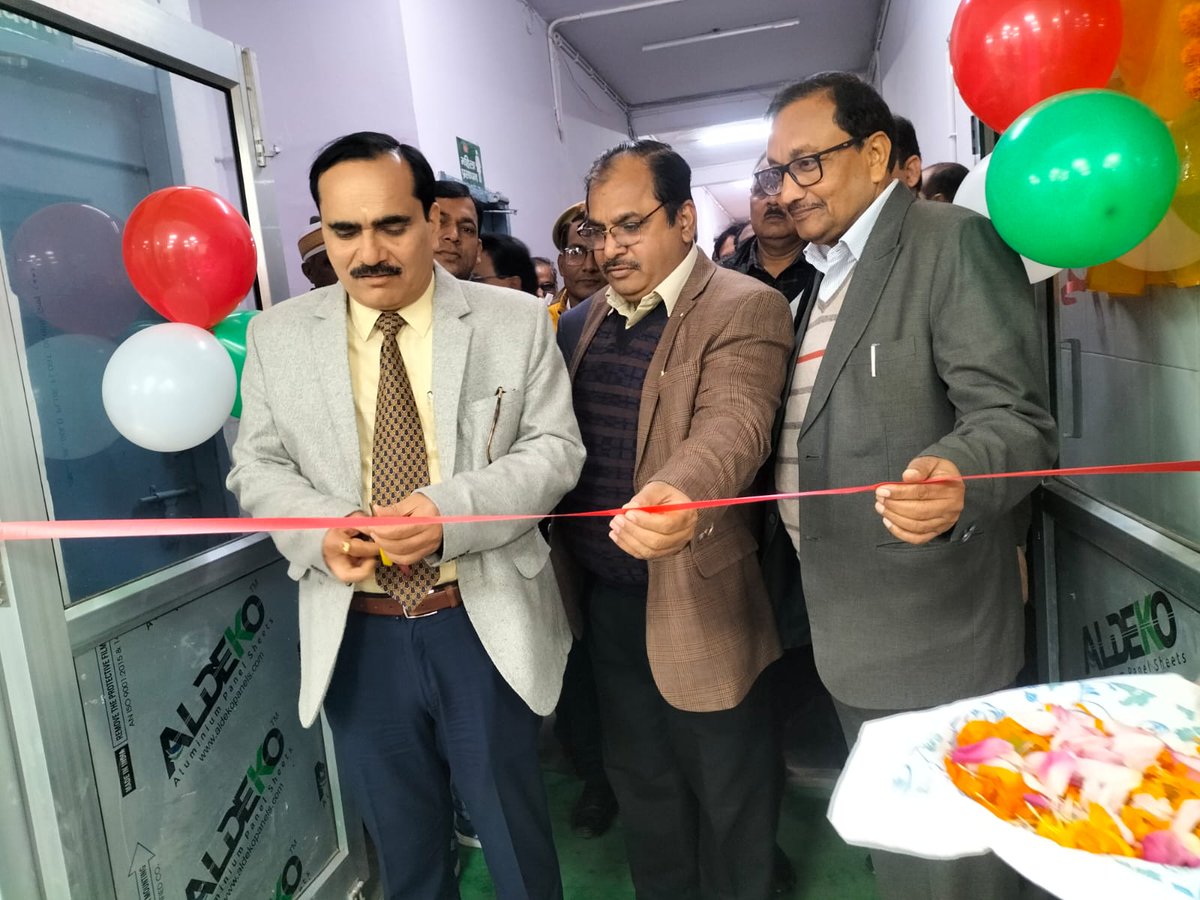 CmoAmroha's tweet photo. Vivekanand sabhagaar inauguration by respected DM sir,CDO sir,CMO amroha @CMOfficeUP @dmamroha @DhsAmroha @DrArpitGurjar1 @nhm_up https://t.co/7rZ0PHF4Se